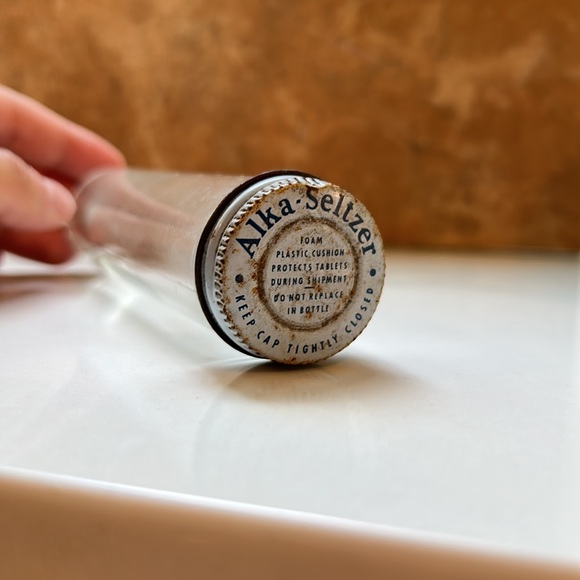 Vintage Alka Seltzer Bottle- medicine bottles jars - Picture 1 of 8
